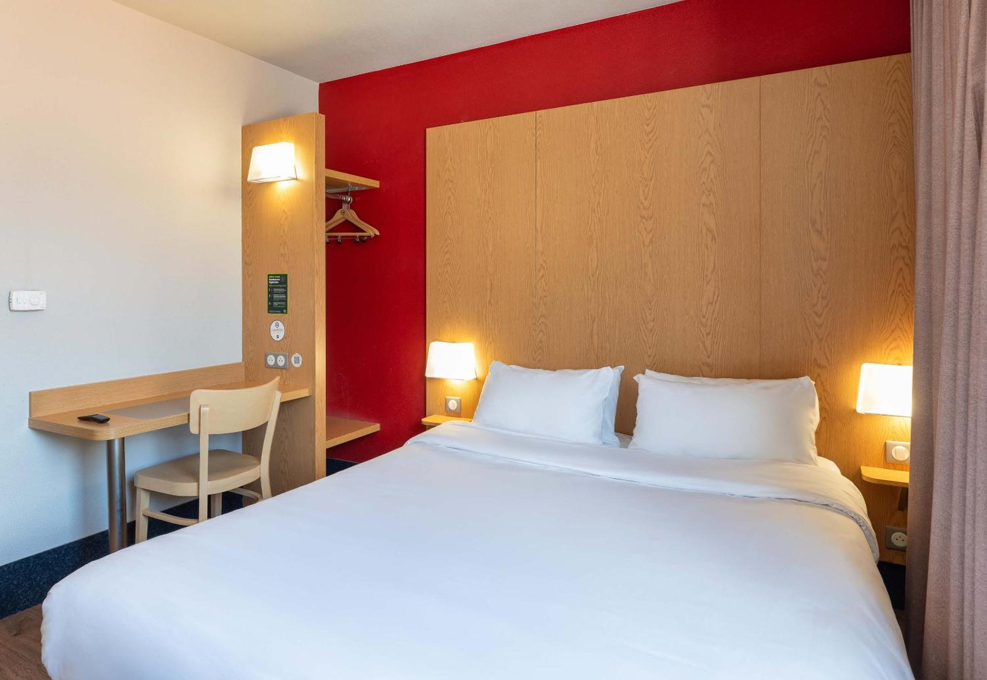 B&B HOTEL Lyon Caluire Cité Internationale Esterno foto